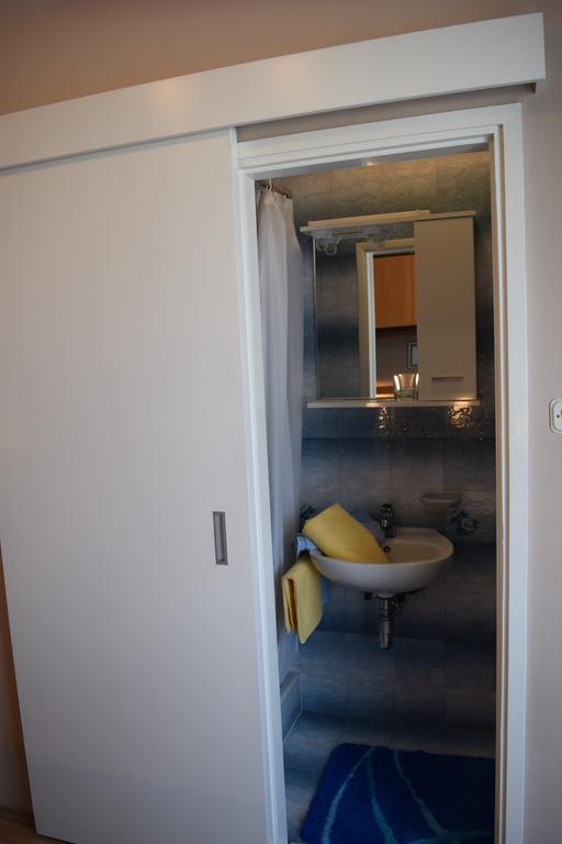 Apartment Branka Banjol Екстериор снимка