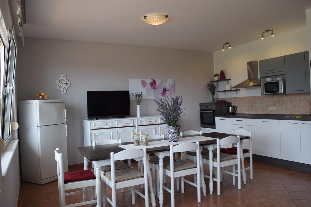 Apartment Branka Banjol Екстериор снимка